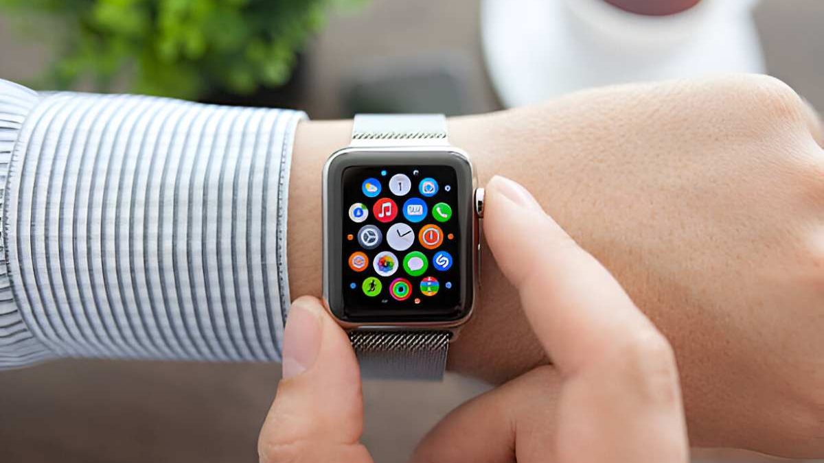 Stay Connected: Apple Watch Features That Elevate Your Professional Lifestyle